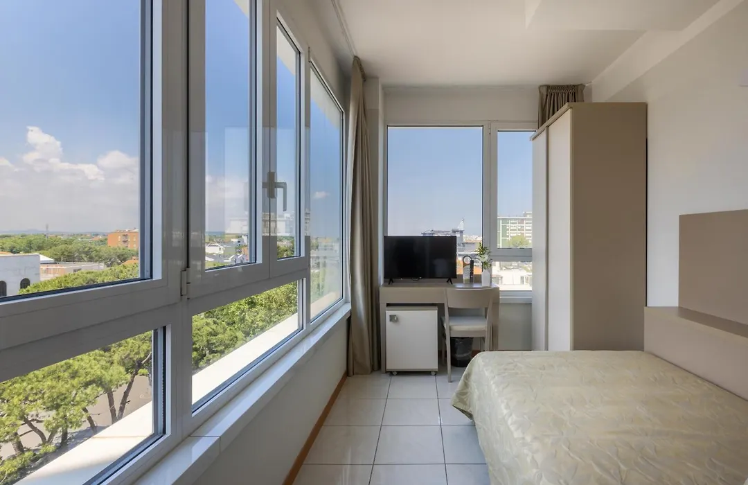 Hotel Cristallo-1